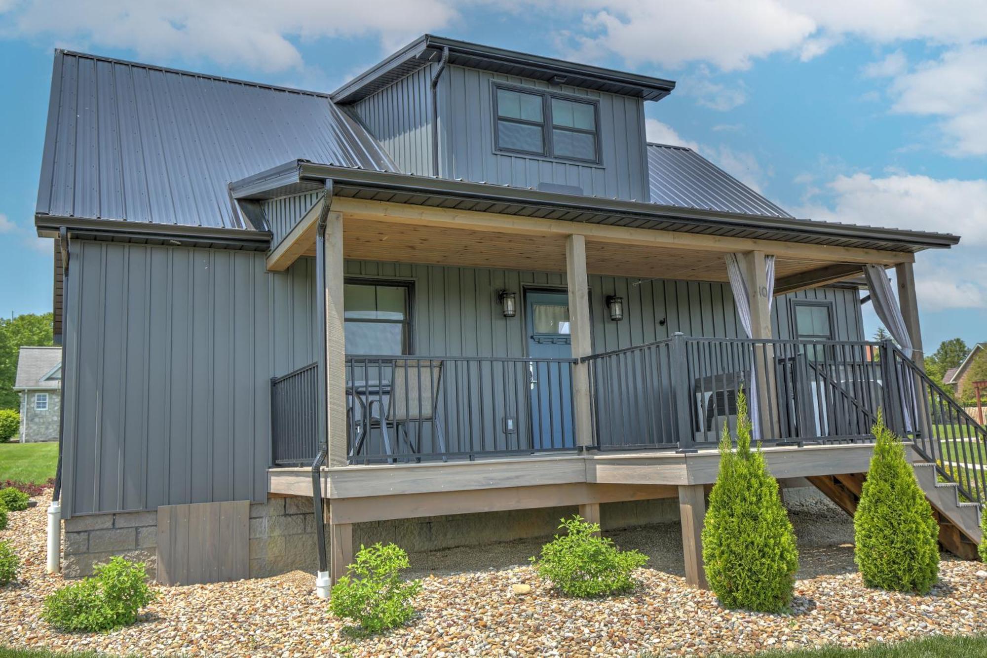 Premier Cottages By Amish Country Lodging Berlin Exterior photo