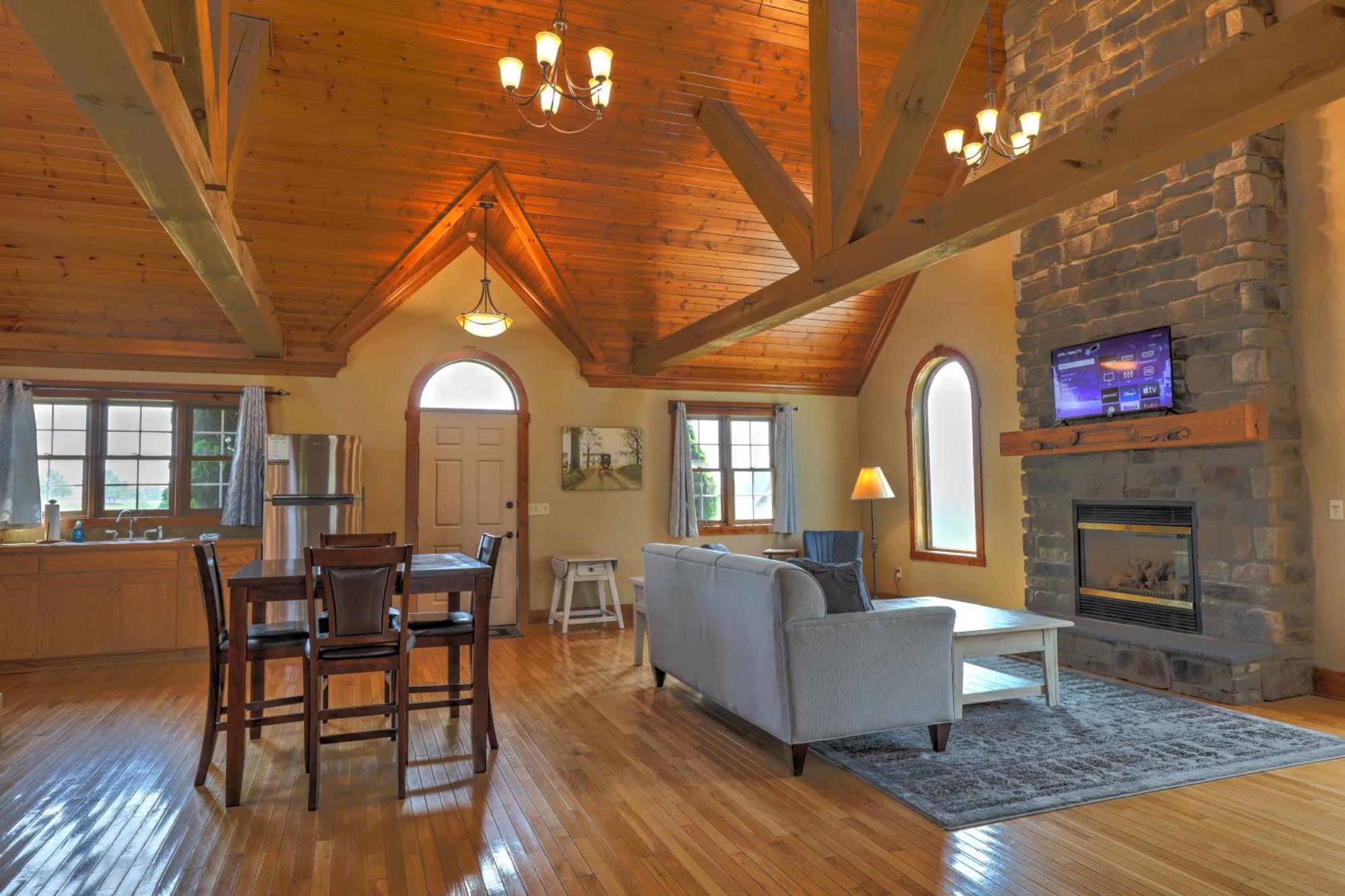 Premier Cottages By Amish Country Lodging Berlin Exterior photo